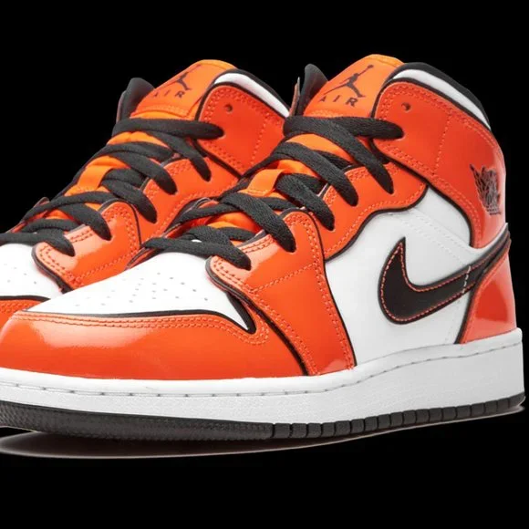 women's air jordan 1 mid turf orange